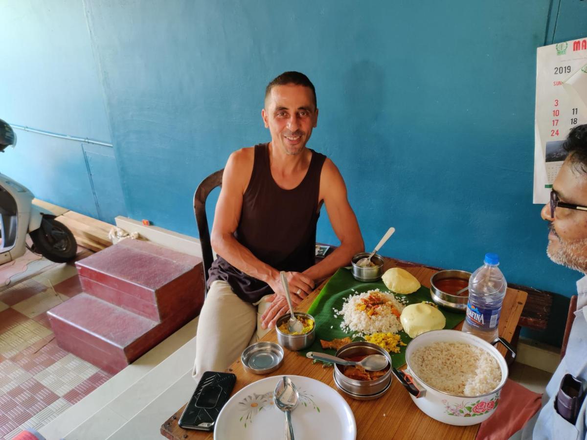 Sajeev Home Stay Cherai Beach Buitenkant foto