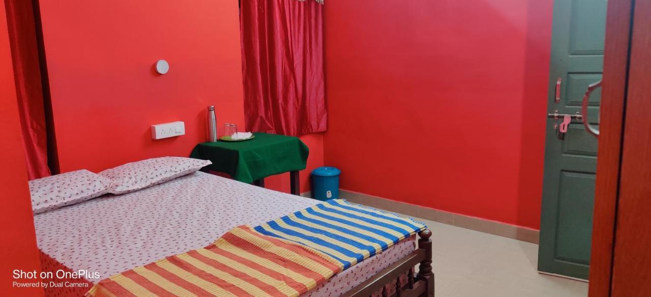 Sajeev Home Stay Cherai Beach Buitenkant foto