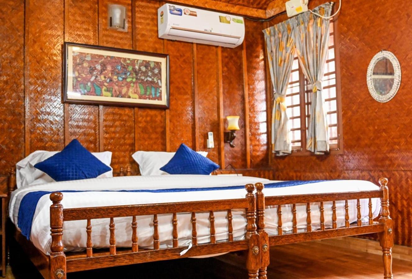 Sajeev Home Stay Cherai Beach Kamer foto