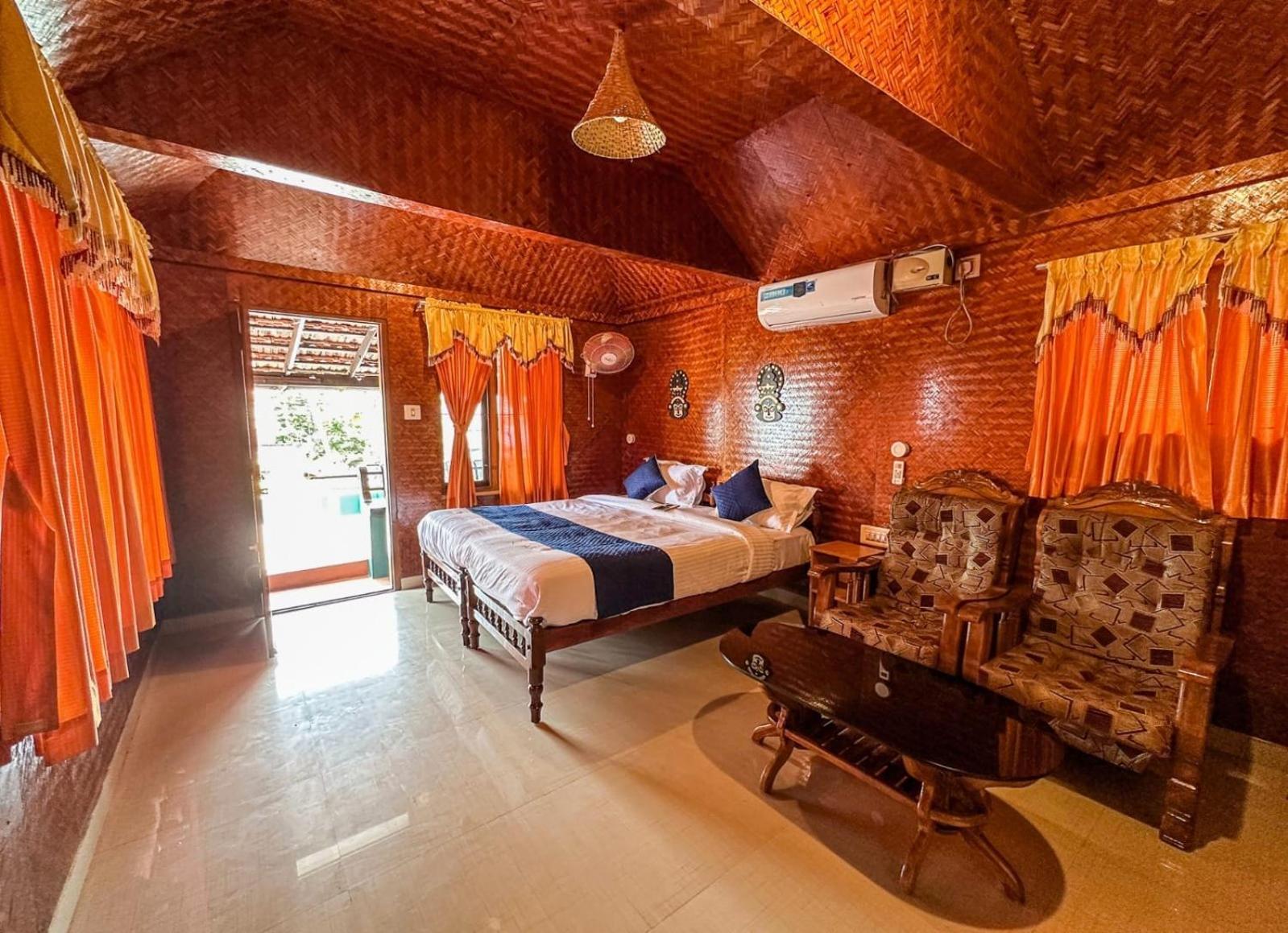 Sajeev Home Stay Cherai Beach Buitenkant foto