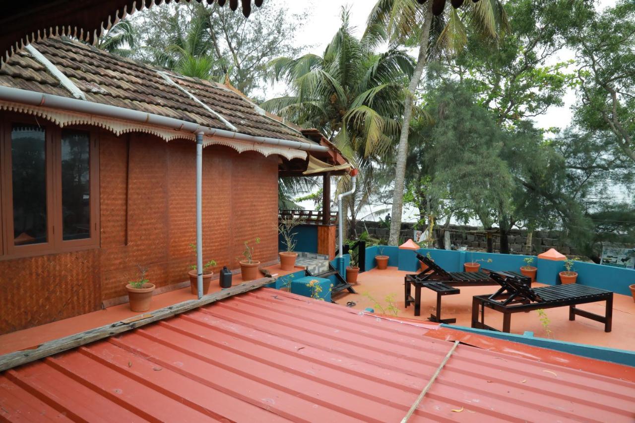 Sajeev Home Stay Cherai Beach Buitenkant foto